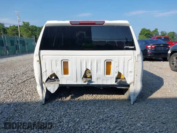 2021 Chevrolet Silverado 1500 RST with VIN 1GCUYEETXMZ383778, listed as a IAAI auction lot 43031449 with 52,122 mi miles and . Bid and sale history available at DreamBid. Image 15.