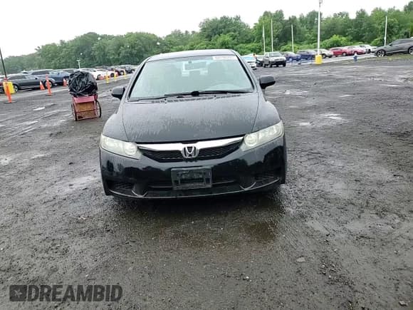 ✅ 2010 Honda Civic LX • VIN: 2HGFA1F50AH571664 • Lot: 60196285. Listed on Copart with 111,862 mi. Free auction sales archive from the USA and detailed vehicle history report at DreamBid. Image 13.