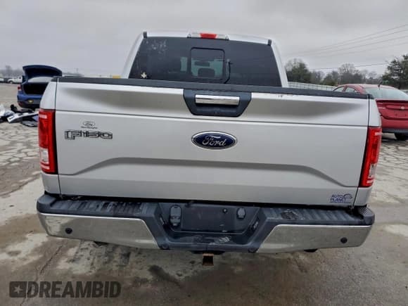 ✅ 2017 Ford F-150 XLT • VIN: 1FTEW1CP6HKC69199 • Lot: 95568755. Wystawiony na Copart z przebiegiem 107 130 mil. Bezpłatny archiwum sprzedaży aukcyjnych z USA i szczegółowy raport historii pojazdu na DreamBid. Zdjęcie 6.