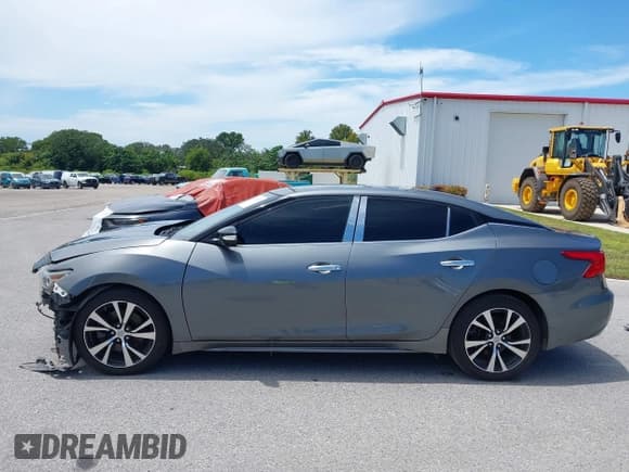 ✅ 2018 Nissan Maxima SV • VIN: 1N4AA6AP1JC369052 • Lot: 42974237. Wystawiony na IAAI z przebiegiem 134 500 mil. Bezpłatny archiwum sprzedaży aukcyjnych z USA i szczegółowy raport historii pojazdu na DreamBid. Zdjęcie 14.