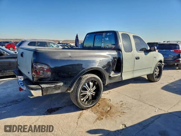✅ 1997 Ford F-150 • VIN: 1FTDX0761VKD48196 • Лот: 96678175. Опубликован ранее на Copart с пробегом 266 851 миль. Бесплатный доступ к архиву аукционных продаж из США и подробный отчёт об истории автомобиля на DreamBid. Изображение 3.