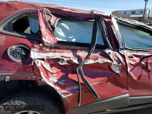 ✅ 2015 Jeep Cherokee Trailhawk • VIN: 1C4PJMBS4FW577590 • Lot: 92803025. Listed on Copart with 163,417 mi. Free auction sales archive from the USA and detailed vehicle history report at DreamBid. Image 10.