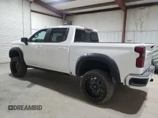 ✅ 2021 Chevrolet Silverado 1500 RST • VIN: 3GCUYEET0MG209170 • Lot: 61353283. Wystawiony na Copart z przebiegiem 13 921 mil. Bezpłatny archiwum sprzedaży aukcyjnych z USA i szczegółowy raport historii pojazdu na DreamBid. Zdjęcie 2.