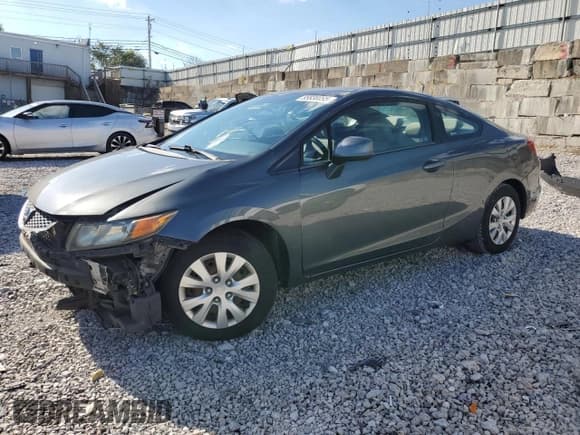 ✅ 2012 Honda Civic LX • VIN: 2HGFG3B50CH506090 • Лот: 85830095. Опубликован ранее на Copart с пробегом Не указан. Бесплатный доступ к архиву аукционных продаж из США и подробный отчёт об истории автомобиля на DreamBid. Изображение 1.