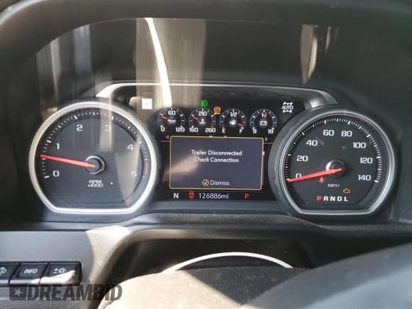 ✅ 2020 Chevrolet Silverado 2500HD LTZ • VIN: 1GC4YPEY7LF252816 • Lot: 66037495. Wystawiony na Copart z przebiegiem 126 886 mil. Bezpłatny archiwum sprzedaży aukcyjnych z USA i szczegółowy raport historii pojazdu na DreamBid. Zdjęcie 9.