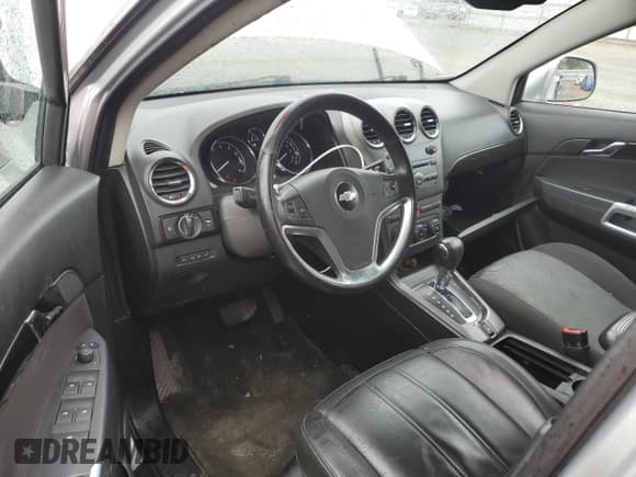 ✅ 2013 Chevrolet Captiva Sport LS • VIN: 3GNAL2EK4DS603251 • Lot: 57487535. Wystawiony na Copart z przebiegiem 244 329 mil. Bezpłatny archiwum sprzedaży aukcyjnych z USA i szczegółowy raport historii pojazdu na DreamBid. Zdjęcie 8.