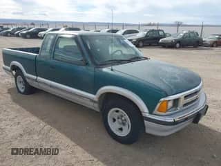 1997 Chevrolet S-10 LS с VIN 1GCCS1947V8160484, выставлен на аукционе IAAI как лот 41500910 с пробегом 92 587 миль миль и . История ставок и продаж доступна на DreamBid. Изображение 1.