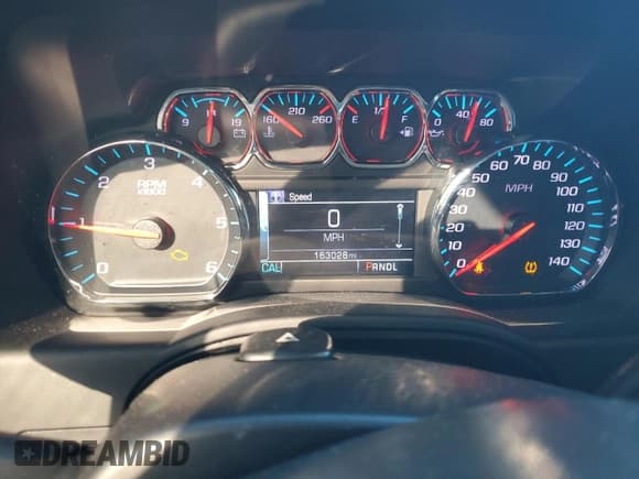 ✅ 2020 Chevrolet Suburban LT • VIN: 1GNSCHKC4LR221954 • Lot: 74828644. Wystawiony na Copart z przebiegiem 163 028 mil. Bezpłatny archiwum sprzedaży aukcyjnych z USA i szczegółowy raport historii pojazdu na DreamBid. Zdjęcie 9.