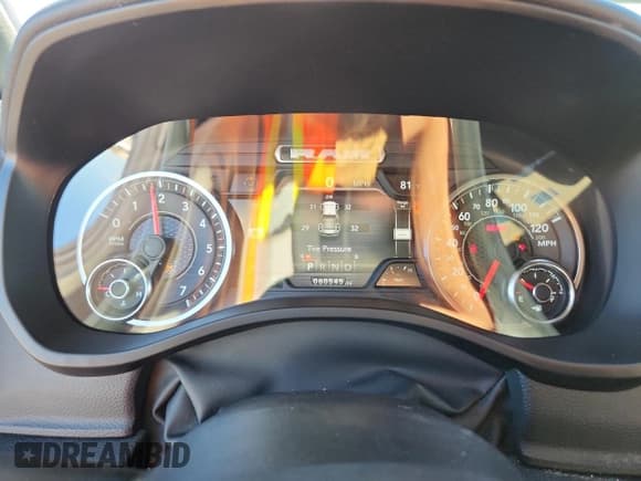 ✅ 2022 Ram 1500 Big Horn • VIN: 1C6RRFFG4NN429695 • Lot: 90132935. Wystawiony na Copart z przebiegiem 60 545 mil. Bezpłatny archiwum sprzedaży aukcyjnych z USA i szczegółowy raport historii pojazdu na DreamBid. Zdjęcie 9.