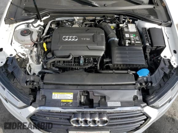 ✅ 2019 Audi A3 Premium • VIN: WAUBEGFF3KA122893 • Lot: 54514585. Wystawiony na Copart z przebiegiem 47 211 mil. Bezpłatny archiwum sprzedaży aukcyjnych z USA i szczegółowy raport historii pojazdu na DreamBid. Zdjęcie 11.