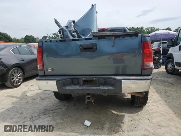 ✅ 2013 GMC Sierra 1500 SLE • VIN: 1GTR1VE08DZ323594 • Lot: 55720585. Wystawiony na Copart z przebiegiem Nie podano. Bezpłatny archiwum sprzedaży aukcyjnych z USA i szczegółowy raport historii pojazdu na DreamBid. Zdjęcie 6.