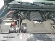 ✅ 2019 Chevrolet Silverado 1500 Custom • VIN: 2GCVKMEC4K1164224 • Lot: 59014405. Wystawiony na Copart z przebiegiem 62 794 mil. Bezpłatny archiwum sprzedaży aukcyjnych z USA i szczegółowy raport historii pojazdu na DreamBid. Zdjęcie 13.