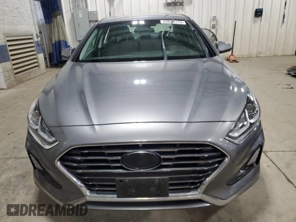 ✅ 2018 Hyundai Sonata SE • VIN: 5NPE24AF8JH611747 • Lot: 63620175. Listed on Copart with 98,028 mi. Free auction sales archive from the USA and detailed vehicle history report at DreamBid. Image 5.