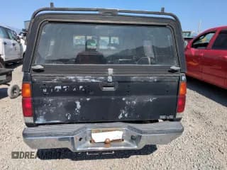 ✅ 1993 Nissan Hardbody • VIN: 1N6HD16SXPC435474 • Lot: 59967435. Wystawiony na Copart z przebiegiem 168 439 mil. Bezpłatny archiwum sprzedaży aukcyjnych z USA i szczegółowy raport historii pojazdu na DreamBid. Zdjęcie 6.