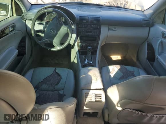 ✅ 2004 Mercedes-Benz C 240 • VIN: WDBRF81J44F499186 • Лот: 82180135. Опубликован ранее на Copart с пробегом 191 142 миль. Бесплатный доступ к архиву аукционных продаж из США и подробный отчёт об истории автомобиля на DreamBid. Изображение 8.