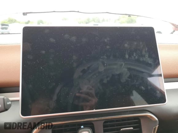 ✅ 2024 VinFast VF 8 Plus • VIN: RLLV1AFA3RH007957 • Лот: 68978245. Опубликован ранее на Copart с пробегом Не указан. Бесплатный доступ к архиву аукционных продаж из США и подробный отчёт об истории автомобиля на DreamBid. Изображение 9.