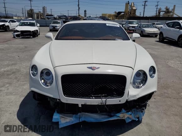 ✅ 2013 Bentley Continental GT • VIN: SCBFT7ZA5DC081820 • Lot: 52598954. Wystawiony na Copart z przebiegiem 25 484 mil. Bezpłatny archiwum sprzedaży aukcyjnych z USA i szczegółowy raport historii pojazdu na DreamBid. Zdjęcie 5.