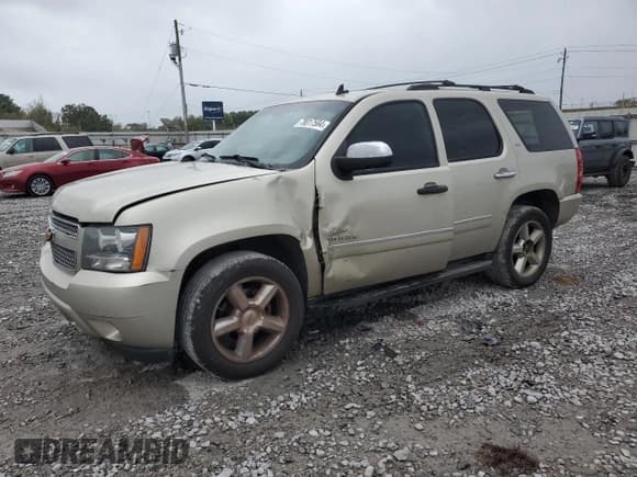 ✅ 2014 Chevrolet Tahoe LTZ • VIN: 1GNSCCE08ER106698 • Lot: 52803935. Listed on Copart with 379,720 mi. Free auction sales archive from the USA and detailed vehicle history report at DreamBid. Image 1.
