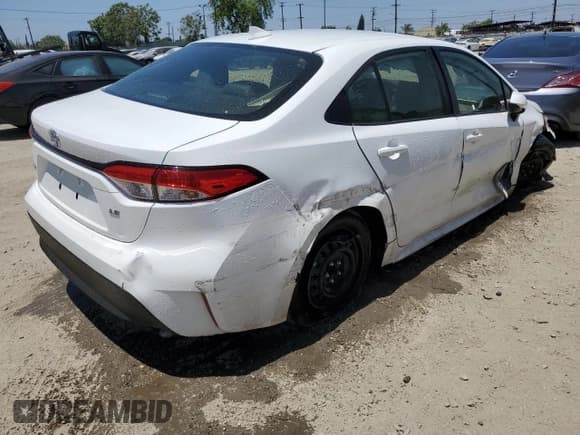 ✅ 2024 Toyota Corolla LE • VIN: JTDB4MEE3R3022112 • Lot: 57674255. Listed on Copart with 21,333 mi. Free auction sales archive from the USA and detailed vehicle history report at DreamBid. Image 3.