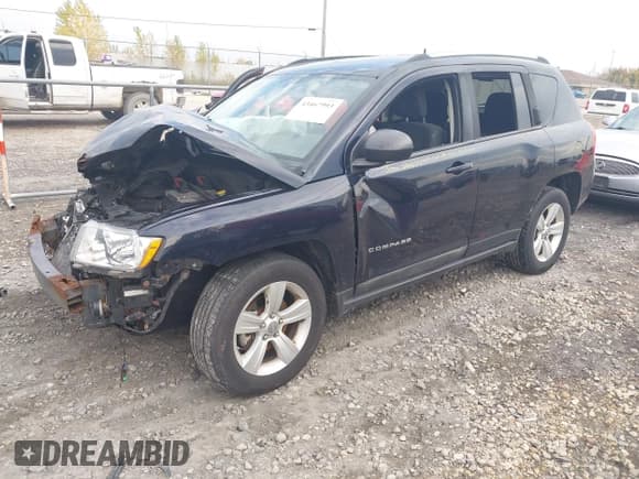 ✅ 2011 Jeep Compass Latitude • VIN: 1J4NF1FB1BD136209 • Lot: 43467993. Wystawiony na IAAI z przebiegiem 133 738 mil. Bezpłatny archiwum sprzedaży aukcyjnych z USA i szczegółowy raport historii pojazdu na DreamBid. Zdjęcie 2.