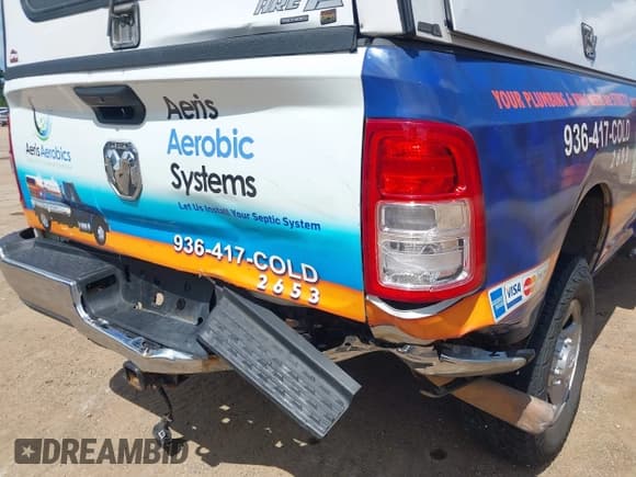 ✅ 2018 Ram 2500 Tradesman • VIN: 3C7WR5HJ6JG217241 • Лот: 42639759. Опубликован ранее на IAAI с пробегом 158 789 миль. Бесплатный доступ к архиву аукционных продаж из США и подробный отчёт об истории автомобиля на DreamBid. Изображение 17.