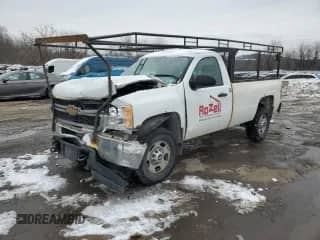 ✅ 2014 Chevrolet Silverado 2500HD Work Truck • VIN: 1GC0KVCG6EF166902 • Lot: 45173735. Wystawiony na Copart z przebiegiem 210 910 mil. Bezpłatny archiwum sprzedaży aukcyjnych z USA i szczegółowy raport historii pojazdu na DreamBid. Zdjęcie 1.