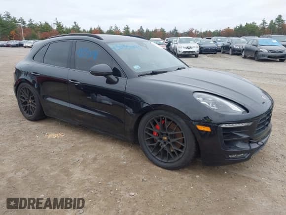 ✅ 2018 Porsche Macan GTS • VIN: WP1AG2A59JLB60351 • Lot: 43535091. Listed on IAAI with 88,828 mi. Free auction sales archive from the USA and detailed vehicle history report at DreamBid. Image 1.