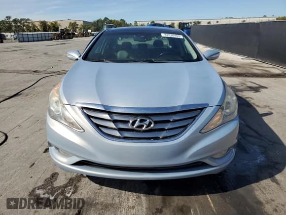 ✅ 2012 Hyundai Sonata Limited • VIN: 5NPEC4AB3CH352260 • Lot: 92030405. Listed on Copart with 74,059 mi. Free auction sales archive from the USA and detailed vehicle history report at DreamBid. Image 5.