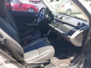 ✅ 2013 Smart fortwo Pure • VIN: WMEEJ3BA6DK676071 • Lot: 42677618. Wystawiony na IAAI z przebiegiem 191 709 mil. Bezpłatny archiwum sprzedaży aukcyjnych z USA i szczegółowy raport historii pojazdu na DreamBid. Zdjęcie 5.