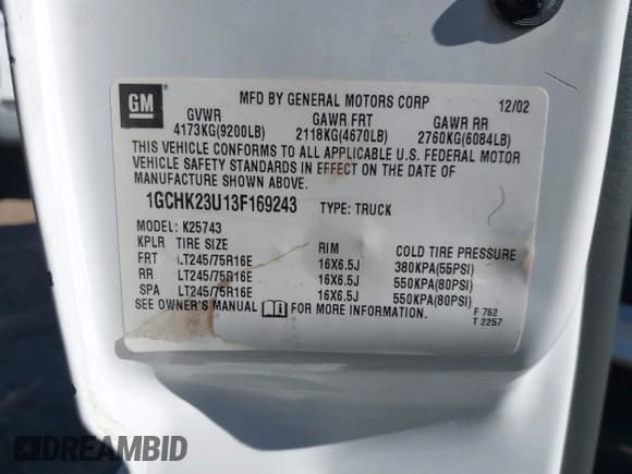 ✅ 2003 Chevrolet Silverado 2500HD LS • VIN: 1GCHK23U13F169243 • Lot: 43764426. Wystawiony na IAAI z przebiegiem 207 587 mil. Bezpłatny archiwum sprzedaży aukcyjnych z USA i szczegółowy raport historii pojazdu na DreamBid. Zdjęcie 9.