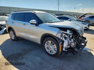 ✅ 2024 Mitsubishi Outlander ES • VIN: JA4J4UA85RZ087143 • Lot: 82303755. Wystawiony na Copart z przebiegiem 12 819 mil. Bezpłatny archiwum sprzedaży aukcyjnych z USA i szczegółowy raport historii pojazdu na DreamBid. Zdjęcie 4.