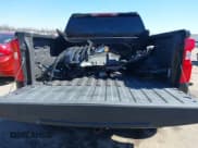 ✅ 2022 Chevrolet Silverado 1500 LT Trail Boss • VIN: 3GCUDFED3NG621160 • Lot: 41711947. Wystawiony na IAAI z przebiegiem 49 383 mil. Bezpłatny archiwum sprzedaży aukcyjnych z USA i szczegółowy raport historii pojazdu na DreamBid. Zdjęcie 8.