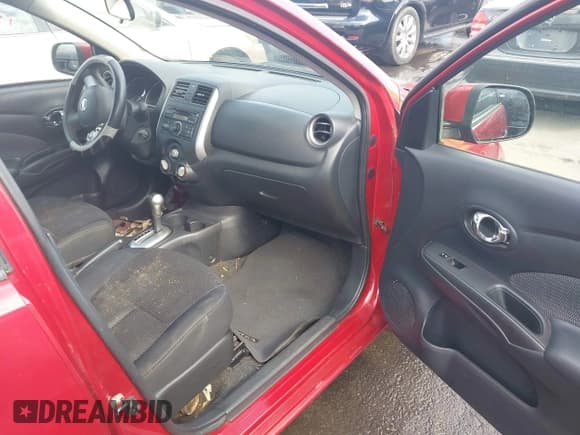 ✅ 2014 Nissan Versa SV • VIN: 3N1CN7AP2EK454806 • Lot: 43133302. Listed on IAAI with 124,222 mi. Free auction sales archive from the USA and detailed vehicle history report at DreamBid. Image 5.