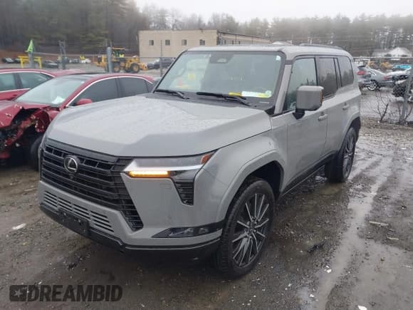 ✅ 2024 Lexus GX 550 Luxury • VIN: JTJVBCDX6R5002471 • Lot: 41014710. Wystawiony na IAAI z przebiegiem 6 804 mil. Bezpłatny archiwum sprzedaży aukcyjnych z USA i szczegółowy raport historii pojazdu na DreamBid. Zdjęcie 17.