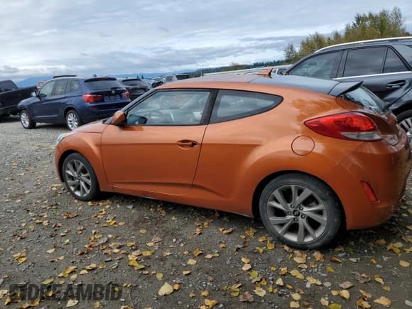 ✅ 2017 Hyundai Veloster • VIN: KMHTC6AD2HU306187 • Lot: 72230894. Wystawiony na Copart z przebiegiem 80 841 mil. Bezpłatny archiwum sprzedaży aukcyjnych z USA i szczegółowy raport historii pojazdu na DreamBid. Zdjęcie 2.