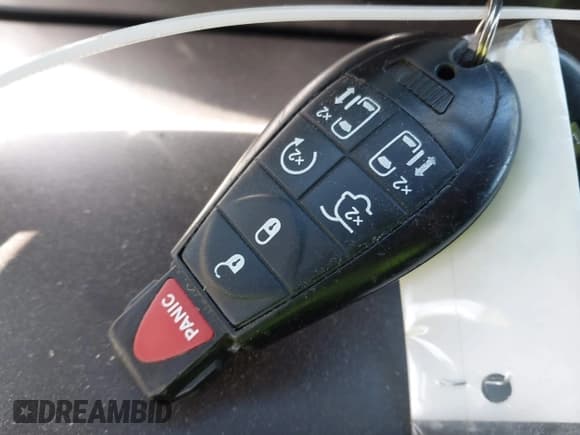 ✅ 2010 Dodge 1500 SLT • VIN: 1D7RV1CT9AS104146 • Lot: 43687897. Listed on IAAI with 184,602 mi. Free auction sales archive from the USA and detailed vehicle history report at DreamBid. Image 11.