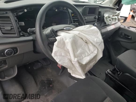 ✅ 2024 Ford Transit Cargo • VIN: 1FTBR1Y84RKA87353 • Lot: 91942245. Listed on Copart with Not provided. Free auction sales archive from the USA and detailed vehicle history report at DreamBid. Image 8.