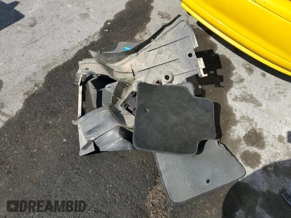 ✅ 2004 Pontiac GTO • VIN: 6G2VX12G64L296753 • Lot: 74538194. Wystawiony na Copart z przebiegiem 78 538 mil. Bezpłatny archiwum sprzedaży aukcyjnych z USA i szczegółowy raport historii pojazdu na DreamBid. Zdjęcie 12.