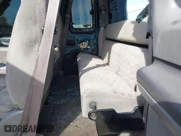 ✅ 1999 Ford F-250 XL • VIN: 1FTNX21F7XEB30659 • Lot: 41776258. Listed on IAAI with 278,702 mi. Free auction sales archive from the USA and detailed vehicle history report at DreamBid. Image 8.