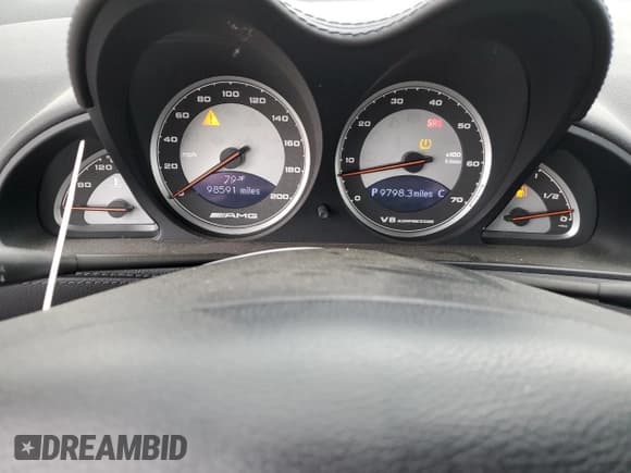 ✅ 2007 Mercedes-Benz SL 55/63 AMG • VIN: WDBSK72F47F133895 • Лот: 59736155. Опубликован ранее на Copart с пробегом 98 591 миль. Бесплатный доступ к архиву аукционных продаж из США и подробный отчёт об истории автомобиля на DreamBid. Изображение 9.