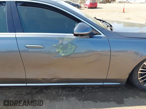 ✅ 2021 Mercedes-Benz S 580 • VIN: W1K6G7GBXMA040405 • Lot: 42965156. Wystawiony na IAAI z przebiegiem 38 370 mil. Bezpłatny archiwum sprzedaży aukcyjnych z USA i szczegółowy raport historii pojazdu na DreamBid. Zdjęcie 17.