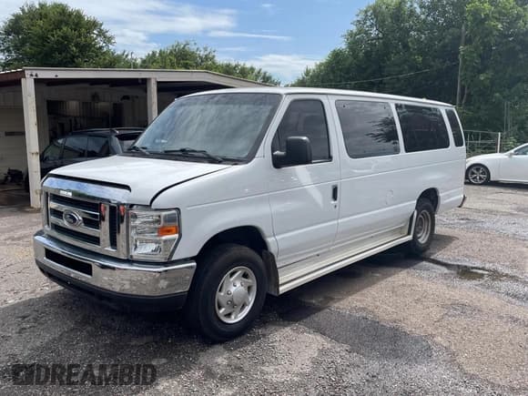 ✅ 2012 Ford Econoline Passenger XL • VIN: 1FBSS3BL1CDA67610 • Lot: 63864545. Listed on Copart with 143,760 mi. Free auction sales archive from the USA and detailed vehicle history report at DreamBid. Image 2.
