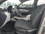 ✅ 2023 Hyundai Tucson SE • VIN: 5NMJACAE2PH268846 • Lot: 44188474. Wystawiony na Copart z przebiegiem 20 806 mil. Bezpłatny archiwum sprzedaży aukcyjnych z USA i szczegółowy raport historii pojazdu na DreamBid. Zdjęcie 7.