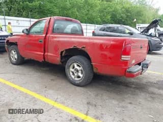 ✅ 1999 Dodge Dakota Sport • VIN: 1B7FL26P3XS292677 • Lot: 42274571. Wystawiony na IAAI z przebiegiem 205 641 mil. Bezpłatny archiwum sprzedaży aukcyjnych z USA i szczegółowy raport historii pojazdu na DreamBid. Zdjęcie 3.