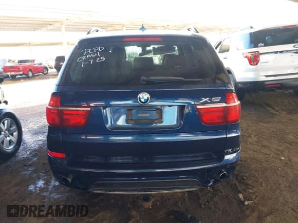 ✅ 2011 BMW X5 35i • VIN: 5UXZV4C56BL414133 • Lot: 41735836. Listed on IAAI with Not provided. Free auction sales archive from the USA and detailed vehicle history report at DreamBid. Image 15.