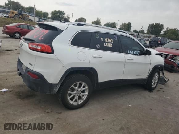 ✅ 2014 Jeep Cherokee Latitude • VIN: 1C4PJMCB7EW177519 • Лот: 86074075. Опубликован ранее на Copart с пробегом Не указан. Бесплатный доступ к архиву аукционных продаж из США и подробный отчёт об истории автомобиля на DreamBid. Изображение 3.