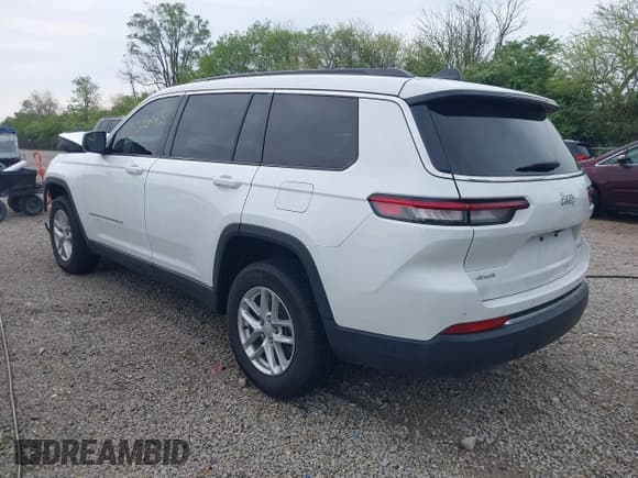 ✅ 2024 Jeep Grand Cherokee Altitude • VIN: 1C4RJKAG0R8614511 • Lot: 42202043. Listed on IAAI with 11,179 mi. Free auction sales archive from the USA and detailed vehicle history report at DreamBid. Image 3.