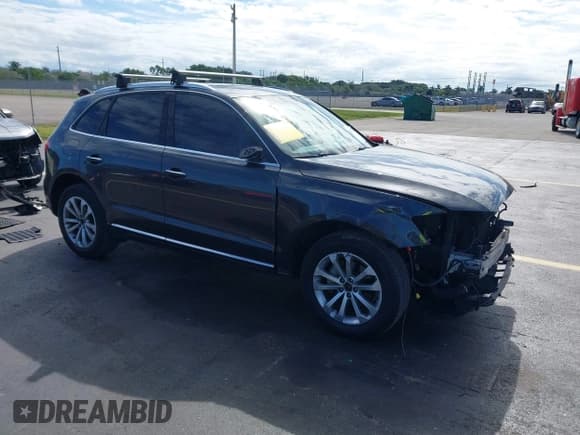 ✅ 2016 Audi Q5 Premium • VIN: WA1C2AFP5GA053809 • Lot: 43697244. Listed on IAAI with 110,404 mi. Free auction sales archive from the USA and detailed vehicle history report at DreamBid. Image 1.