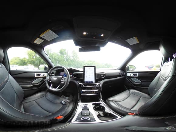 ✅ 2021 Ford Explorer ST • VIN: 1FM5K8GCXMGA95156 • Lot: 42270116. Wystawiony na IAAI z przebiegiem 74 823 mil. Bezpłatny archiwum sprzedaży aukcyjnych z USA i szczegółowy raport historii pojazdu na DreamBid. Zdjęcie 19.