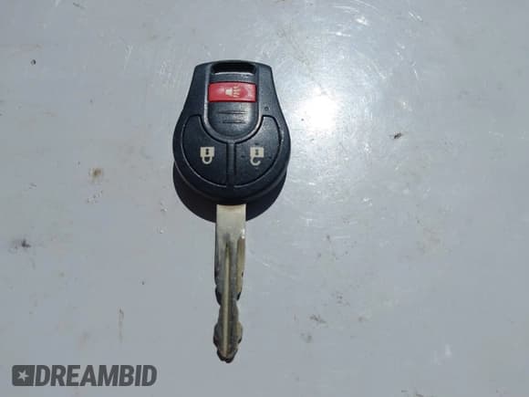 ✅ 2013 Nissan Versa SV • VIN: 3N1CN7AP0DL867882 • Lot: 42520784. Wystawiony na IAAI z przebiegiem 118 441 mil. Bezpłatny archiwum sprzedaży aukcyjnych z USA i szczegółowy raport historii pojazdu na DreamBid. Zdjęcie 11.